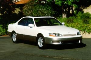 Lexus ES300 1992 года